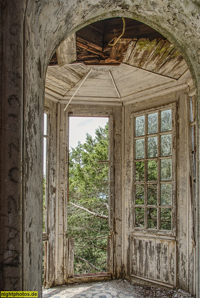 Griechenland Rhodos Profitis Ilias. Salakou. Villa de Vecchi erbaut 1935 als Sommerresidenz des italienischen Governeurs Cesare Maria de Vecchi