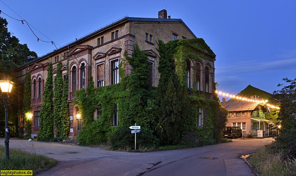 Berlin Neukölln Baumschulenweg. Baumschule Späth. Wohnhaus erbaut ab 1874. Umbau 1891. Umbau 1894. Strassenseite. Späthstrasse 80-81