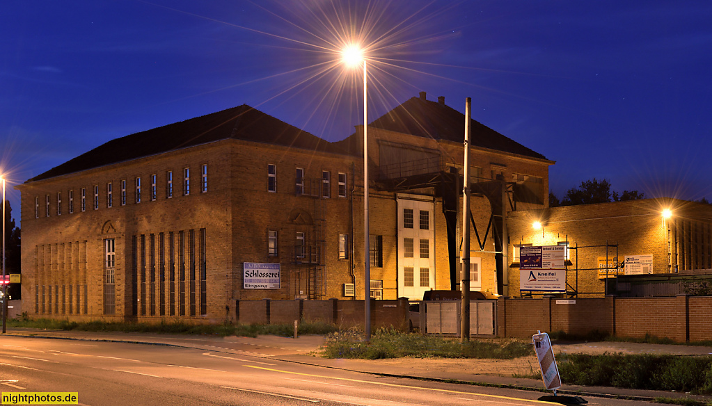 Berlin Lichtenberg Karlshorst. Gewerbebau. Erbaut 1925 als Umformerstation des Kraftwerk Rummelsburg. Rummelsburger Landstrasse 1