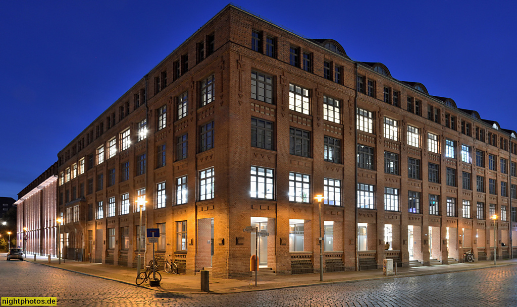 Berlin Friedrichshain. Geschäftshaus und Fabrik (Narva-Gebäude V) erbaut 1907-1909 von Theodor Kampffmeyer. Rotherstrasse 19 Ecke Naglerstrasse