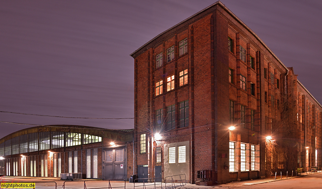 Berlin Treptow. Arena. Veranstaltungshalle. Erbaut 1927-1928 als Verwaltungsgebäude mit Wagenhalle des ABOAG-Betriebshof von Franz Ahrens und Alfred Warthmüller. Eichenstrasse 4