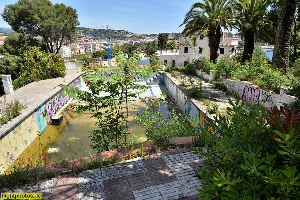 Sant Feliu de Guixols. Lost Place. 'Park Hotel Panorama'. Leerstand seit mehr als 10 Jahren. Avinguda de Sant Elm