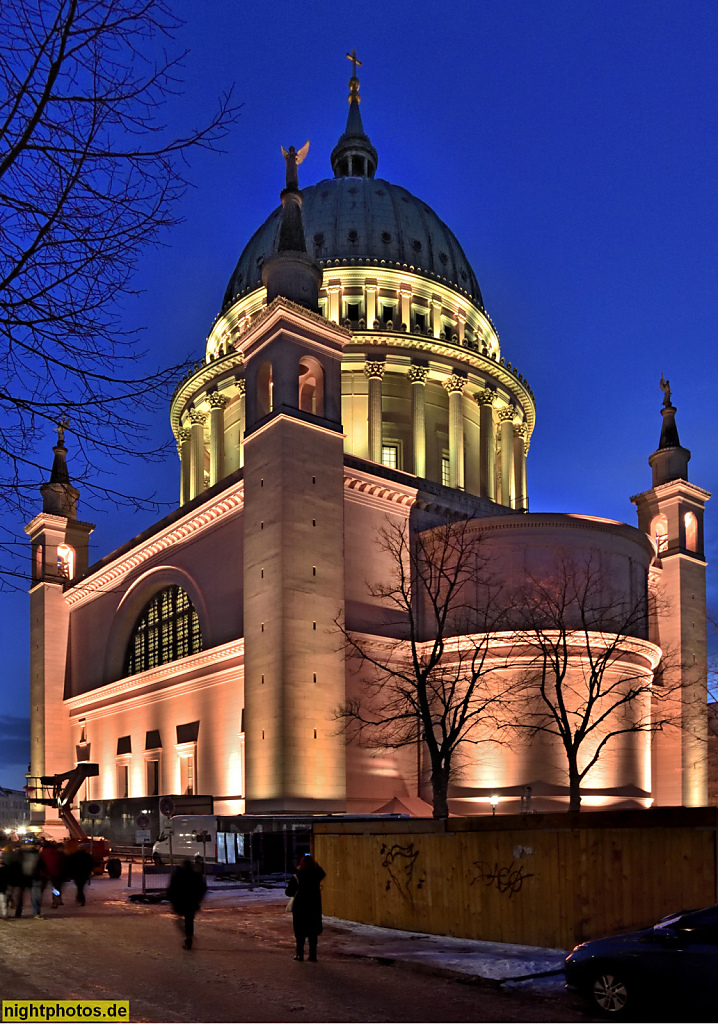 Potsdam Nikolaikirche erbaut 1830-1837 von Karl Friedrich Schinkel in klassizistischem Stil für Friedrich Wilhelm III. Illuminiert zum Stadtfest