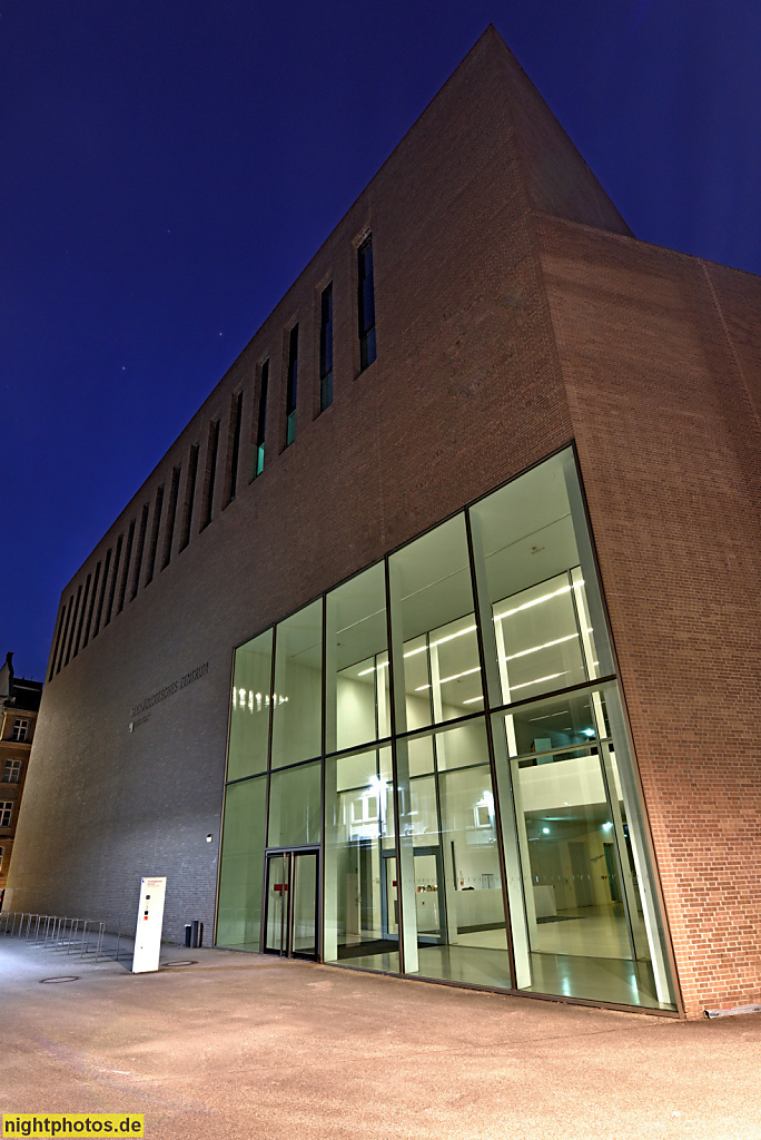 Berlin Mitte. Archäologisches Zentrum erbaut 2007-2012 von Harris und Kurrle für Stiftung Preussischer Kulturbesitz. Geschwister-Scholl-Strasse 6