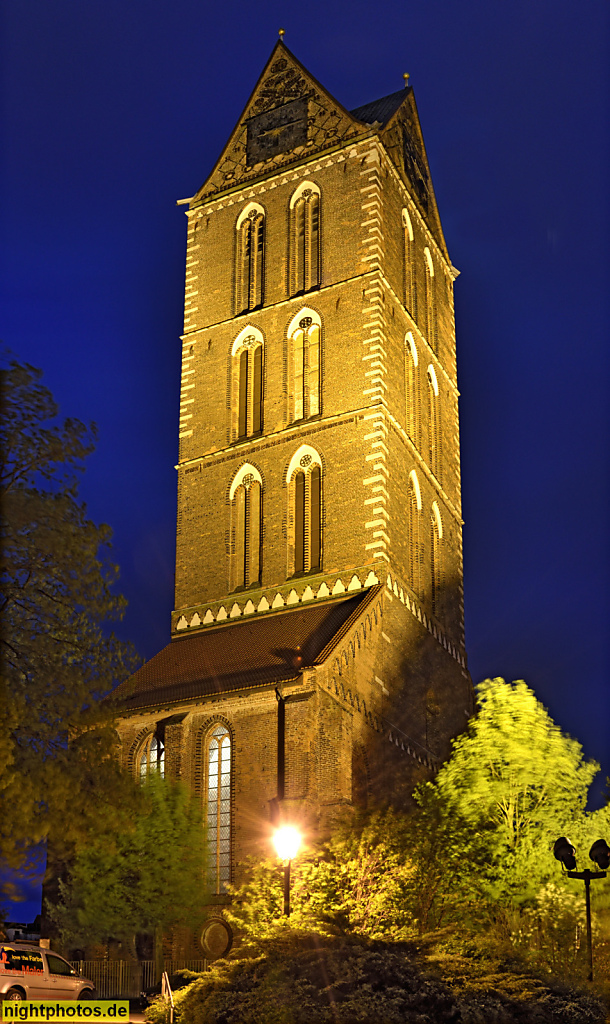 Wismar. St.Marien Kirchturm. Erbaut 1260-1270 als Hallenkirche. Langhaus und Chor 1960 gesprengt