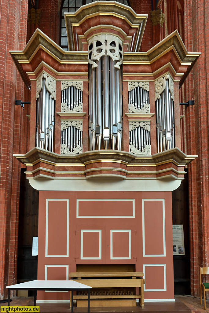 Wismar. St. Nikolai. Erbaut 1381-1487 als Kirche der Seefahrer und Fischer von Baumeister Heinrich von Bremen. Chororgel erbaut 2010 von Orgelbau Johannes Soldan