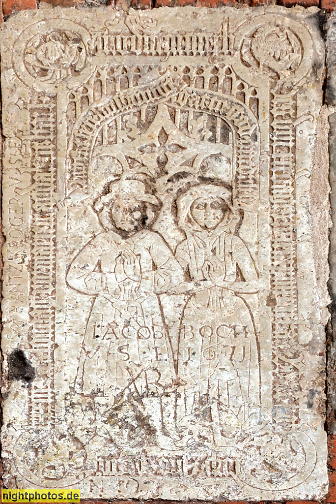 Wismar. St. Nikolai. Erbaut 1381-1487 als Kirche der Seefahrer und Fischer von Baumeister Heinrich von Bremen. Grabplatte