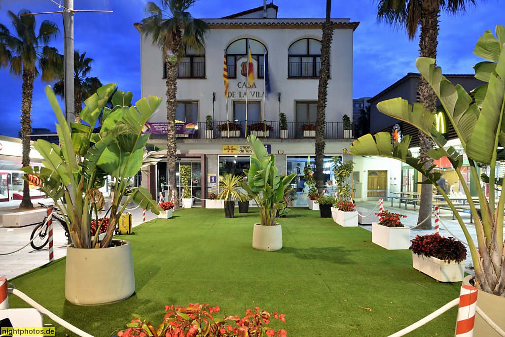 Platja d'Aro. Casa de la vila. Oficina de Turisme. Ajuntament. Tourist Office. Carrer de Mossen Cinto Verdaguer