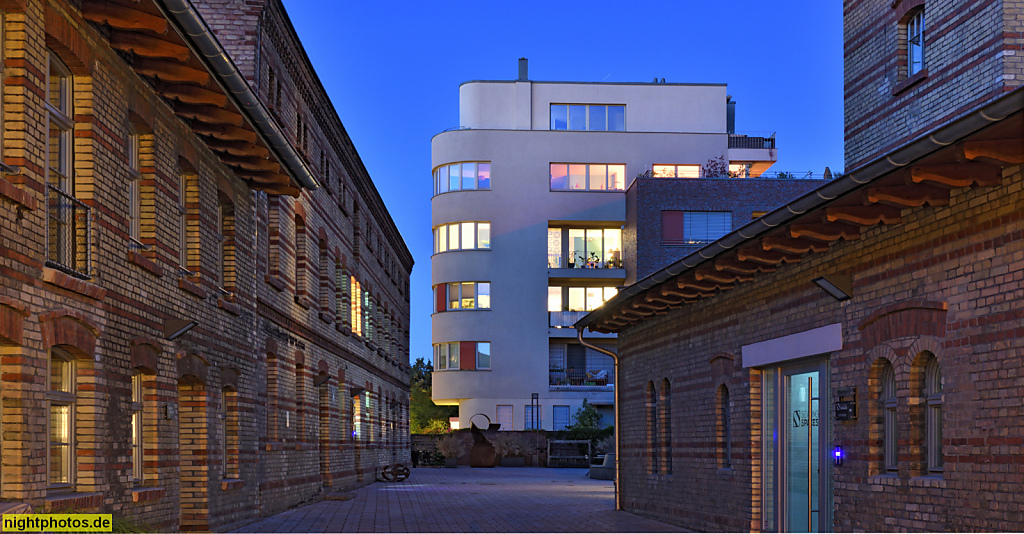 Berlin Pankow. Gewerbehof. Erbaut 1883-1904 für Bierverleger Emil Willner als Weissbierbrauerei. Brauerei bis 1990. Saniert 2018-2020 von Graft Architekten mit Alexander Paul und Andreas Antenbrink. Berliner Strasse 80-82