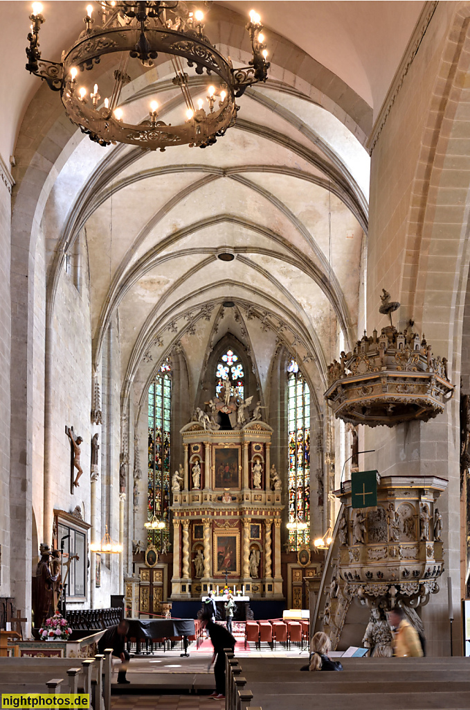 Quedlinburg. Evangelische Marktkirche St. Benedikti. Geweiht 1173. Hochaltar erschaffen 1700 von Bildhauer Joachim Querfurt nach Entwurf von Leonhard Christoph Sturm. Marktkirchhof