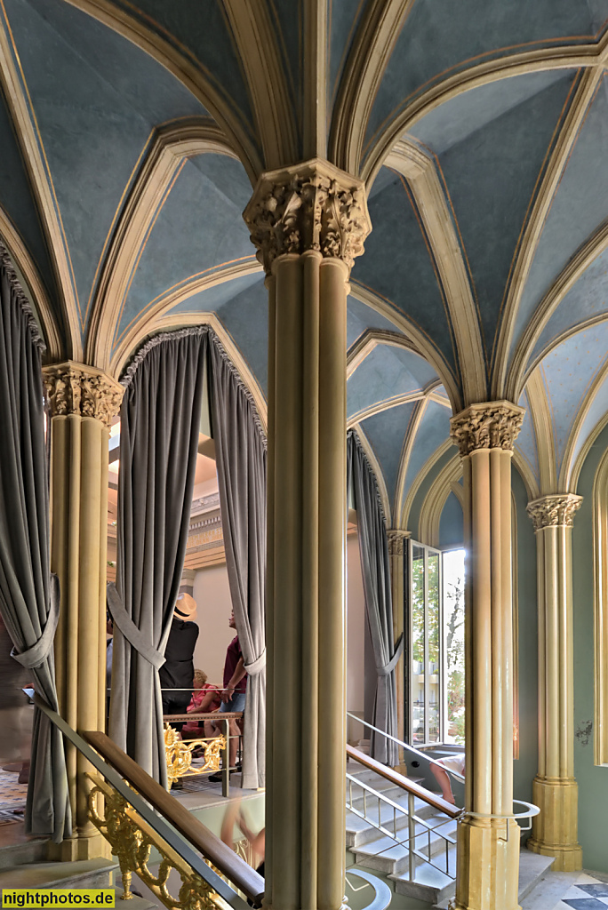 Berlin Kreuzberg. Friedhof Dreifaltigkeit II. Mausoleum Kunzemann und Bornhagen. Erbaut 1868 von Wilhelm Kunzemann als dorischer Prostylustempel. Saniert 2019-2023 von DForm Kilian Enders