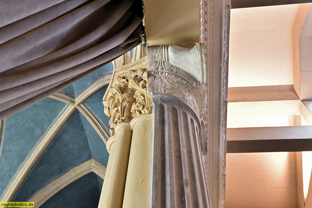 Berlin Kreuzberg. Friedhof Dreifaltigkeit II. Mausoleum Kunzemann und Bornhagen. Erbaut 1868 von Wilhelm Kunzemann als dorischer Prostylustempel. Saniert 2019-2023 von DForm Kilian Enders