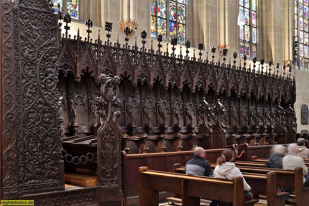 Erfurt. Dom St. Marien erbaut seit 1154. Umbau gotisch 1280-1307. Umbau und Vergrösserung zu gotischer Hallenkirche 1455. Chorgestühl 89 Sitze aus Eichenholz erschaffen ab 1329