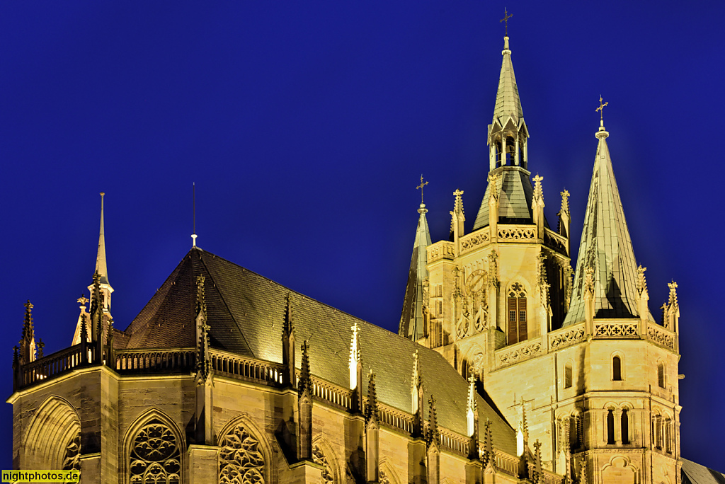 Erfurt. Dom St. Marien erbaut seit 1154. Umbau gotisch 1280-1307. Umbau und Vergrösserung zu gotischer Hallenkirche 1455. Kirchtürme Masswerk