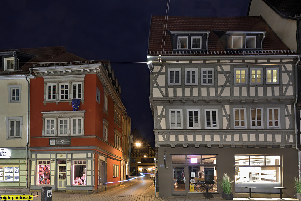 Erfurt. Marktstrasse mit Ecke zur 'Grosse Arche' . Hinten Haus Zum Sonneborn. Renaissanceportal erbaut 1536. Hochzeitshaus seit 1988. Grosse Arche 6
