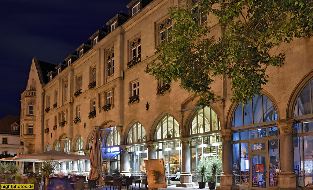 Erfurt. Rathaus Nordseite mit Restaurant Takumi am Fischmarkt