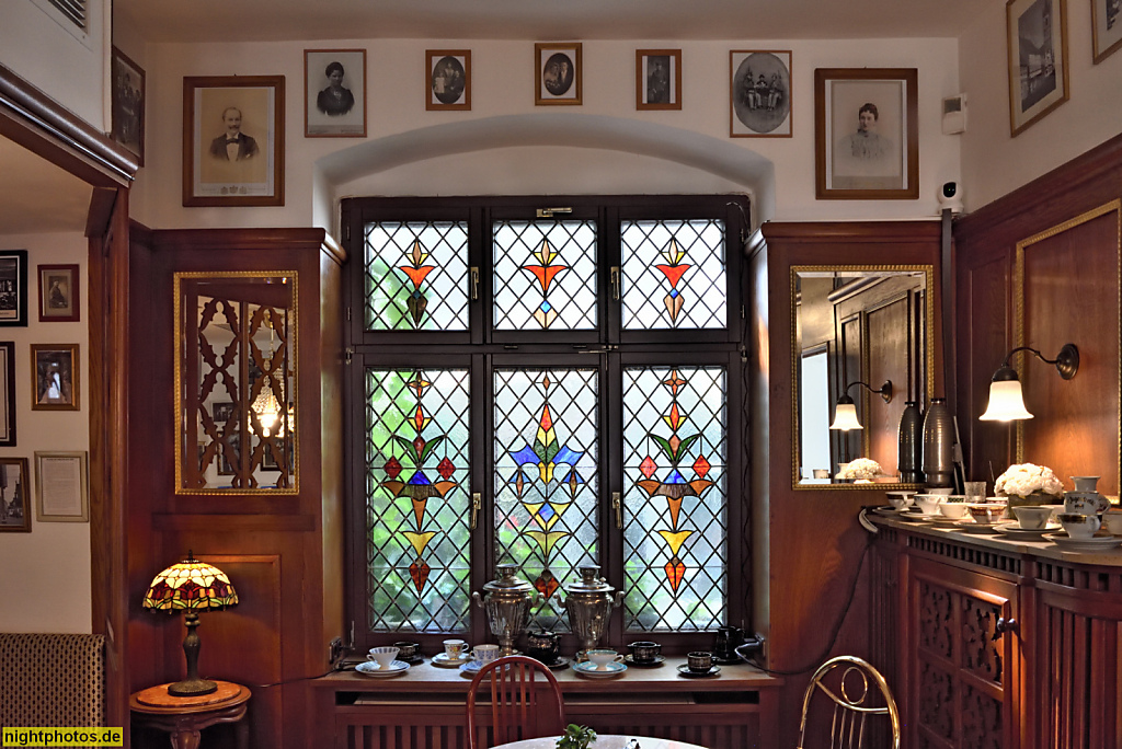 Erfurt. Cafe Rommel. Jugendstil. Gegründet 1912 von Karl Rommel. Neu eröffnet 2019 von Ilir Ymeraj. Johannesstrasse 142