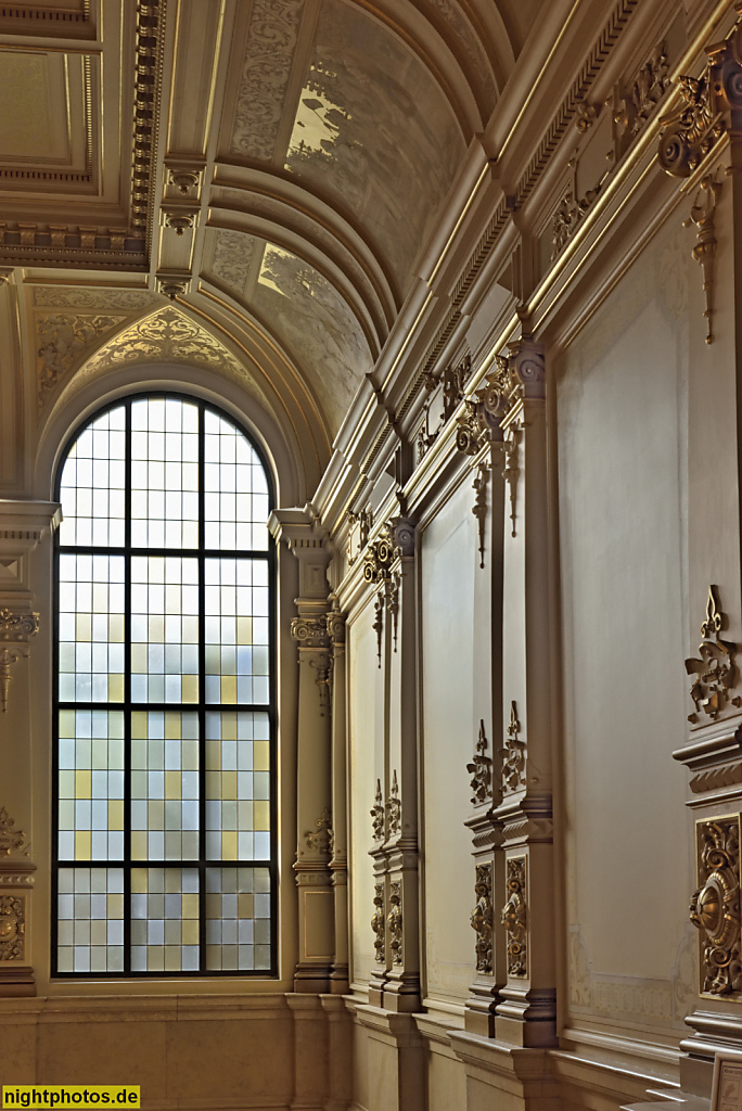 Hamburg Rathaus erbaut 1886-1897 von Martin Haller in Neorenaissance. Treppenhaus zur Bürgerschaft