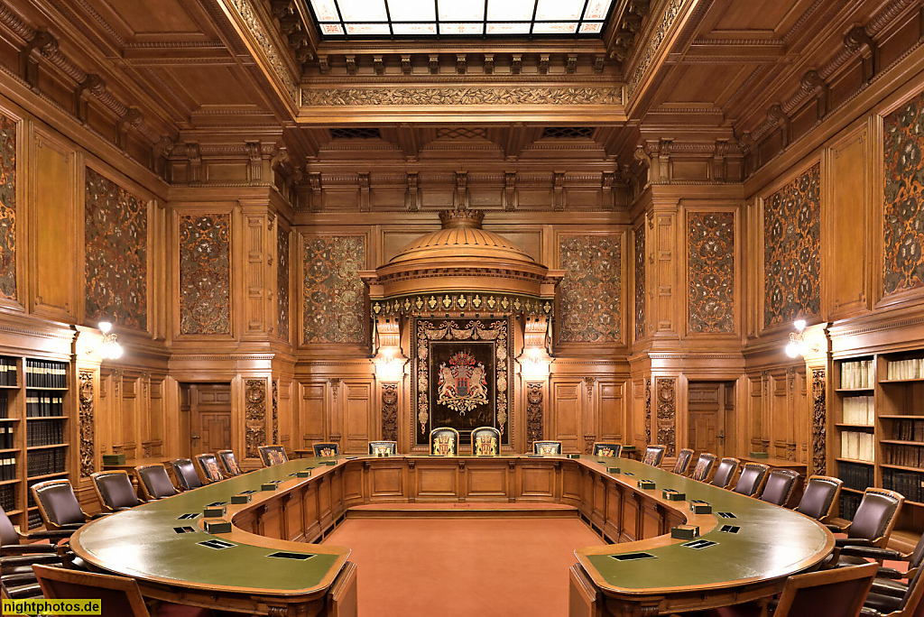 Hamburg Rathaus erbaut 1886-1897 von Martin Haller in Neorenaissance. Ratsstube im Senatsgehege. Tagungszimmer des Senats