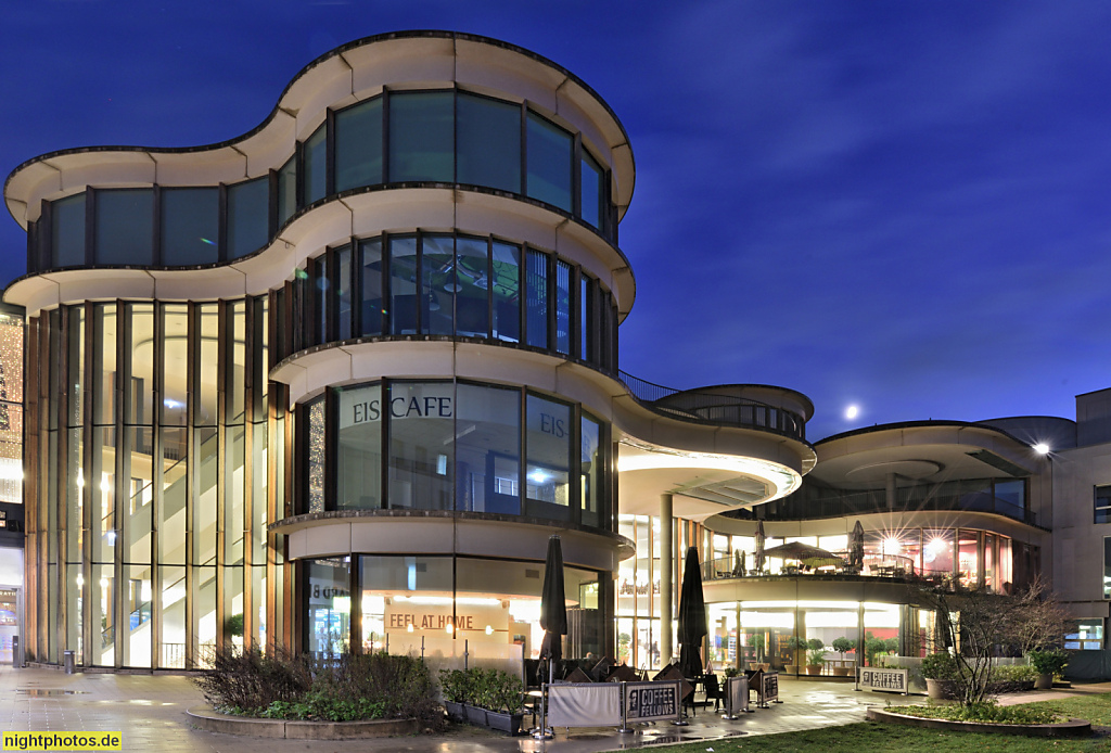 Berlin Steglitz. Boulevard Berlin. Shopping Mall. Einkaufszentrum erbaut 2008-2012 von Ortner und Ortner Baukunst unter GU Aukett und Heese. Schlossstrasse 10