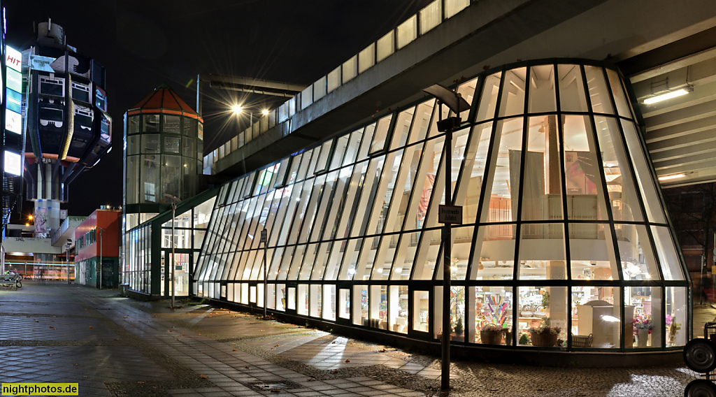 Berlin Steglitz. Werken Spielen Schenken. Eingerichtet 1974 in der Schlossstraße 110b unter der Joachim-Tiburtius-Brücke