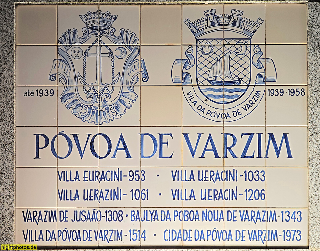 Póvoa de Varzim. Muro de Azulejos. Hafenmauer mit Stadtgeschichte auf Azulejos