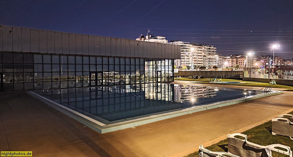 Póvoa de Varzim. Hallen- und Freibad mit Liegewiese. Piscinas Municipais. Praia Verde. Avenida dos Banhos
