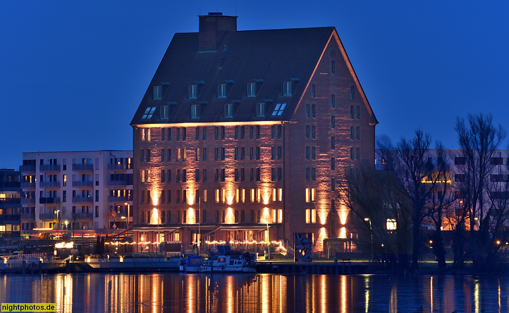Schwerin. Werdervorstadt. Hotel Speicher am Ziegelsee seit 1998. Erbaut 1939 Speicher-Betrieb bis 1990. Speicherstrasse 11