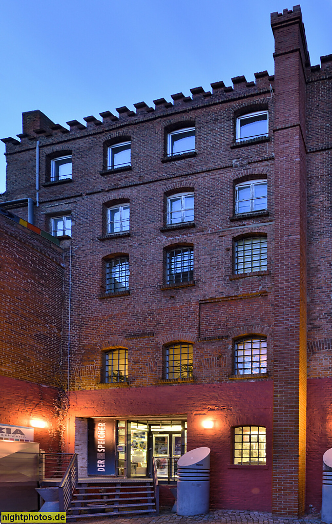 Schwerin Schelfstadt. Der Speicher. Soziokulturelles Zentrum mit Theater und Cafe. Seit 1996. Röntgenstrasse 22 Ecke Schelfstrasse