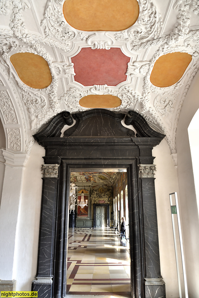 Bamberg. Neue Residenz erbaut 1697-1703 von Johann Leonhard Dientzenhofer in Barock unter Fürstbischof Lothar Franz von Schönborn. Enfilade durch Kaisersaal