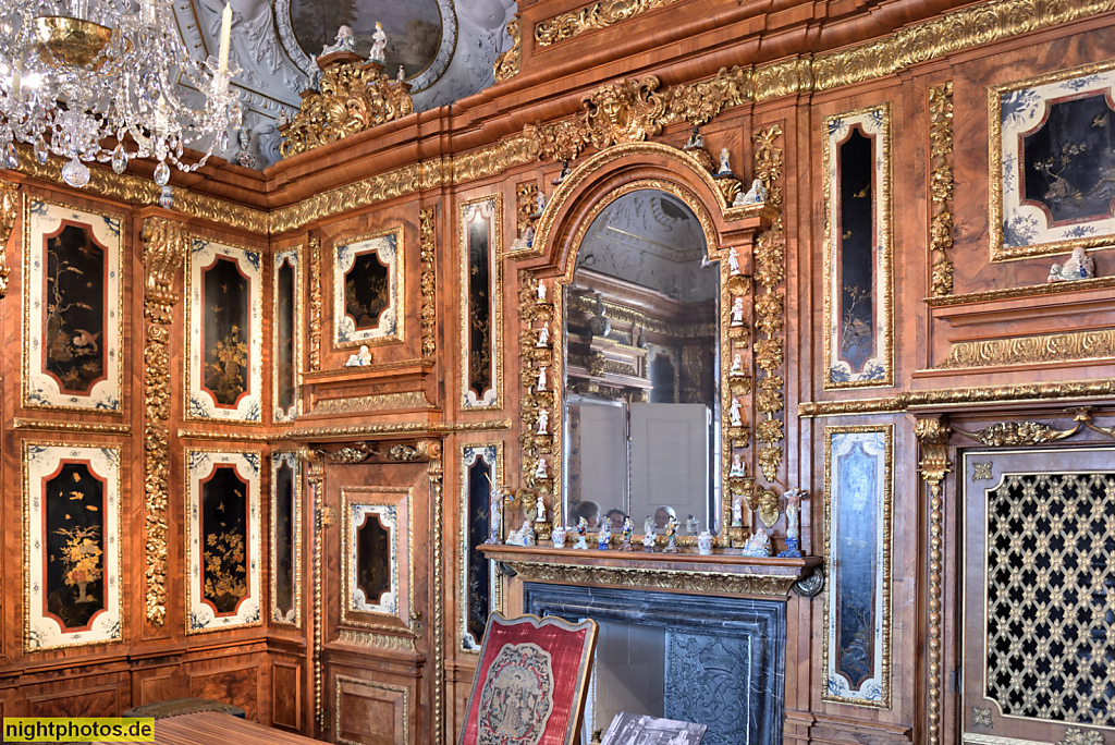 Bamberg. Neue Residenz erbaut 1697-1703 von Johann Leonhard Dientzenhofer in Barock. Chinesisches Kabinett mit Lacktäfelung