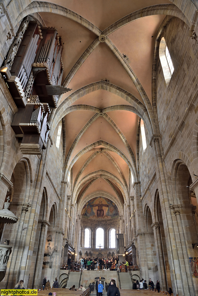 Bamberger Dom St. Peter und St. Georg. Erbaut 1203-1237 für Bischof Eckbert von Andechs-Meranien. Ostchor mit Chorauftritt. Orgel erbaut 1976 von Fa. Rieger