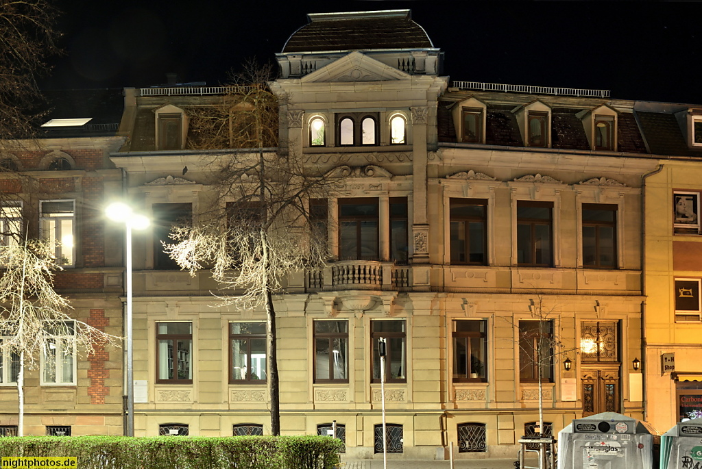 Bamberg. Mietshaus in Neurenaissance erbaut 1895 von Chrysostomus Martin. Übergiebelter Mittelrisalit vor Mansarddach mit Giebelgauben. Promenadestrasse 17