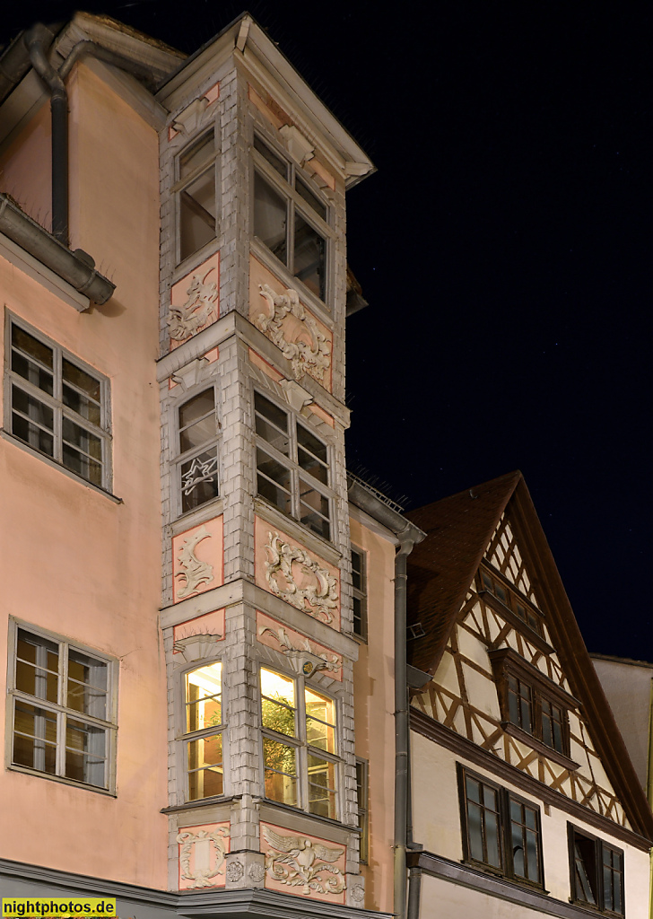 Naumburg. Wohn- und Geschäftshaus mit Rokoko Relief und Bemalung auf Erker. Engelgasse 3