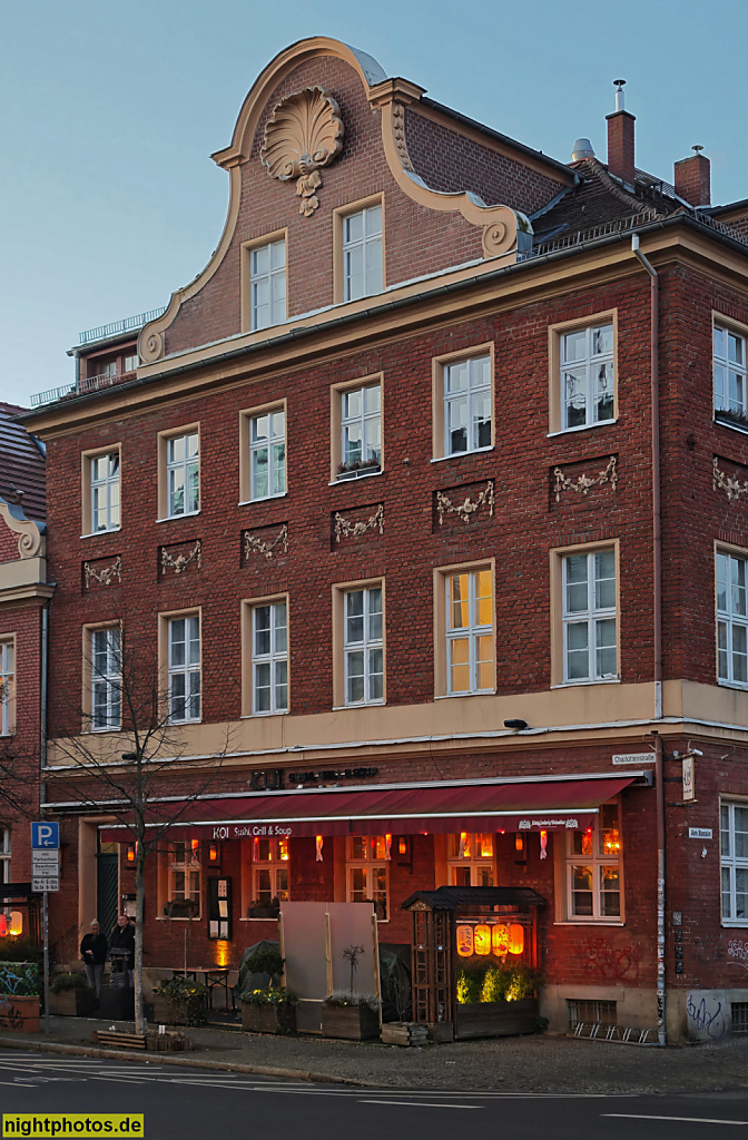 Potsdam Holländisches Viertel. Restaurant KOI. Erbaut 1775 als Wohnhaus von Carl Philipp Christian von Gontard. Am Bassin 12 Ecke Charlottenstraße 83