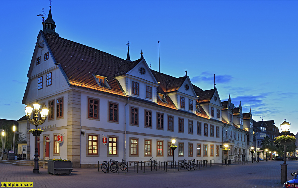 Celle. Altstadt. Altes Rathaus. Erbaut ab 1561 in Weserrenaissance. Südteil angefügt 1580-1610. Klassizistisch umgestaltet 1785. Satteldach mit Zwerchhäusern. Markt 14-16